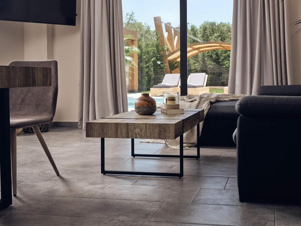 Errikos Family Villa Áyios Kírikos Bagian luar foto